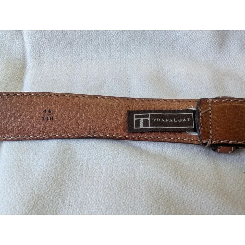 Trafalgar Italian Leather Contrast Stitch Belt Nickel Finish Buckle Size 44
